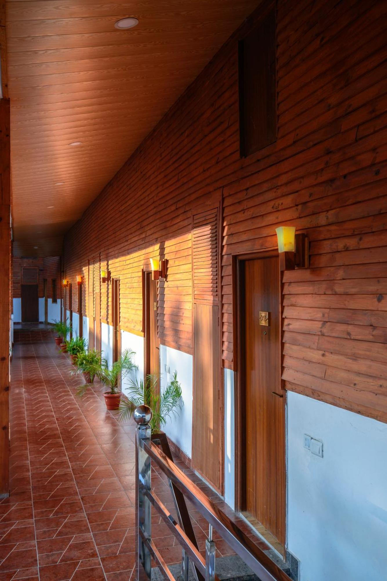 Treehouse Chail Villas Esterno foto